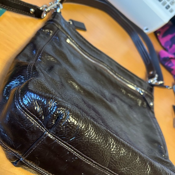 Vintage Leather Coach crossbody/shoulder bag - Picture 9 of 16